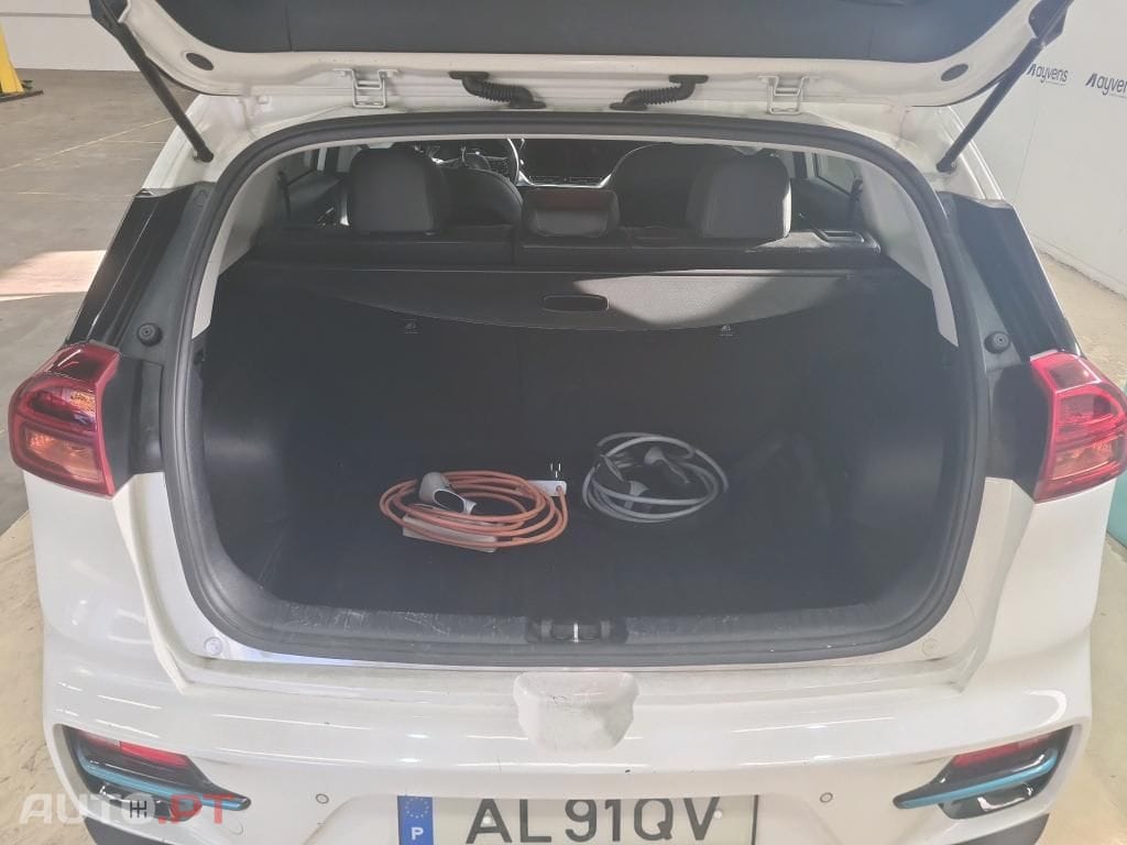 Kia Niro 39.2kWh Move 39