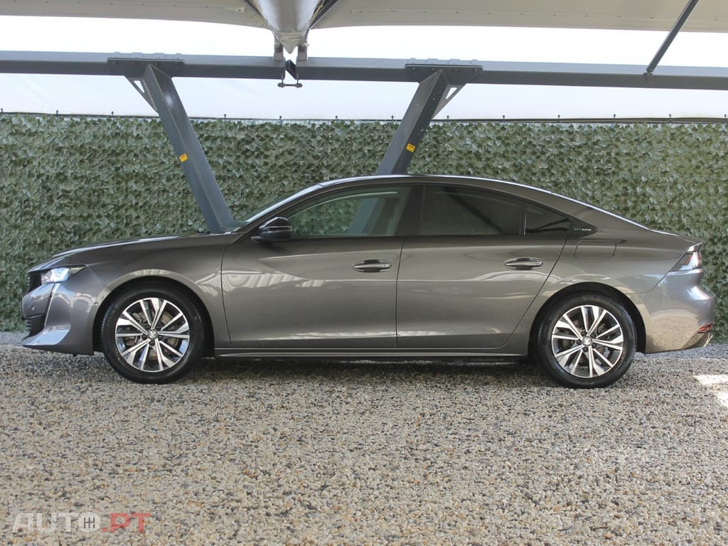 Peugeot 508 1.6 Hybrid Allure Pack e-EAT8