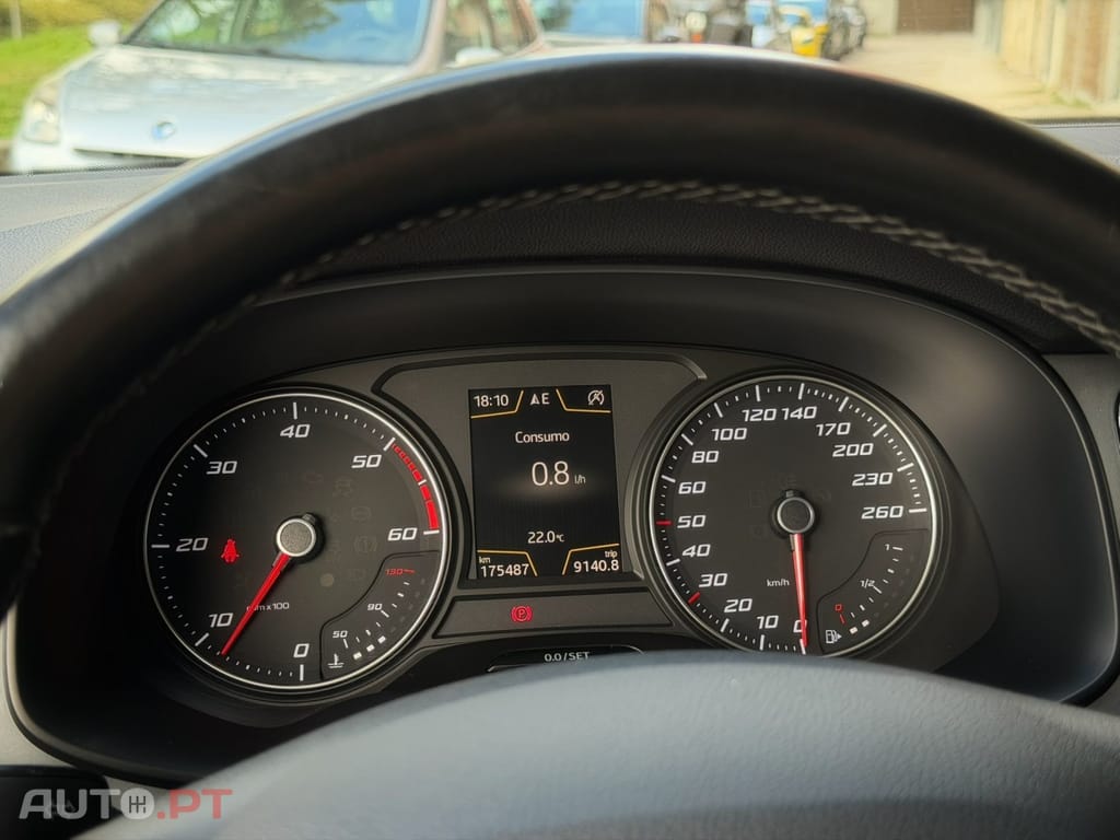 SEAT Ateca 1.6 TDI Ecomotive Reference — fotografia 19