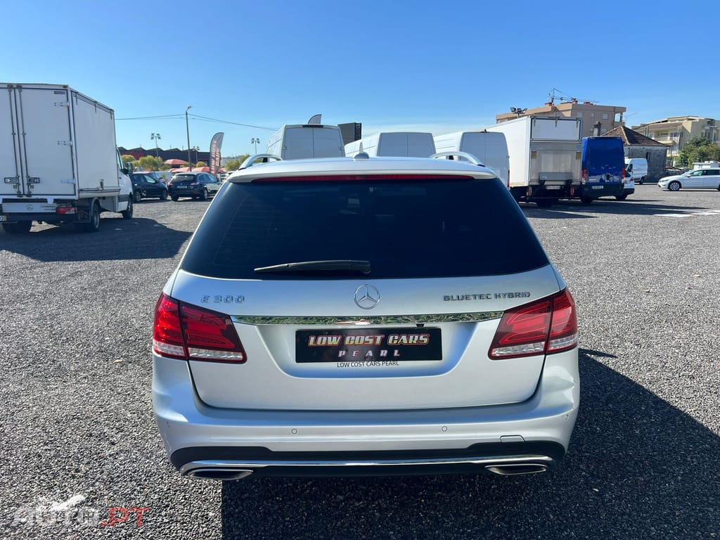 Mercedes-Benz E 300 BlueTEC Hybrid Avantgarde