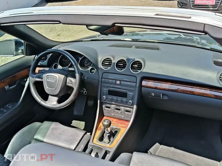 Audi A4 Cabrio 2.0 TDi S-line