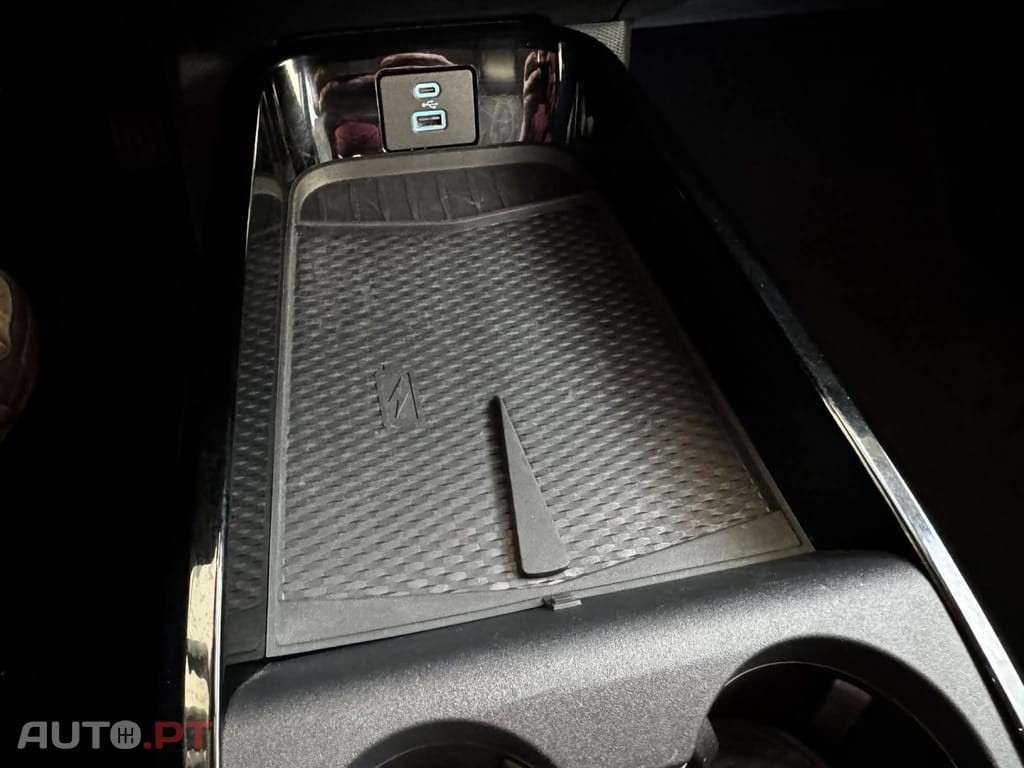 Ford Mustang Mach-E 75.7 kWh Base