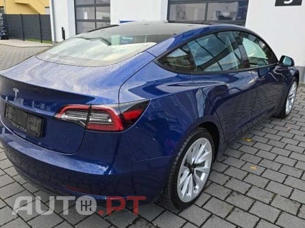 Tesla Model 3 Standard Range Plus RWD