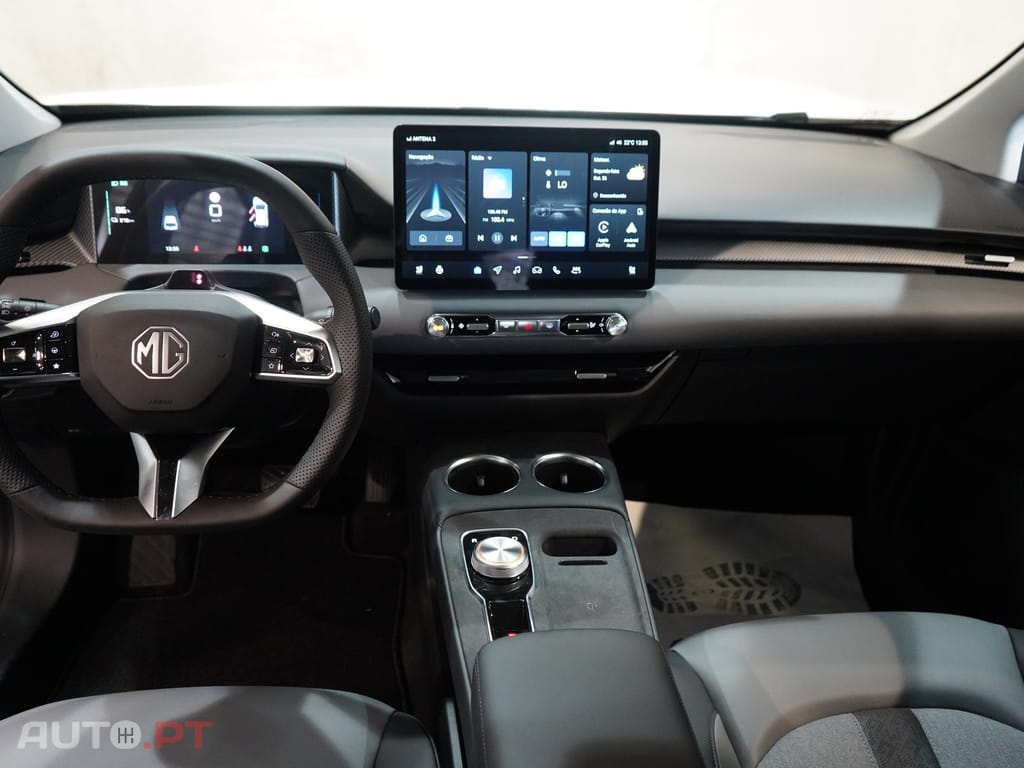 MG MG4 64 kWh Luxury
