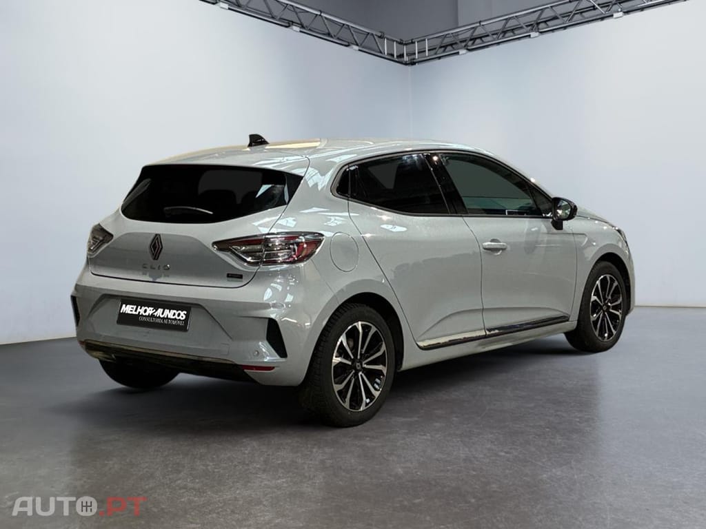 Renault Clio 1.6 E-Tech Full Hybrid Techno