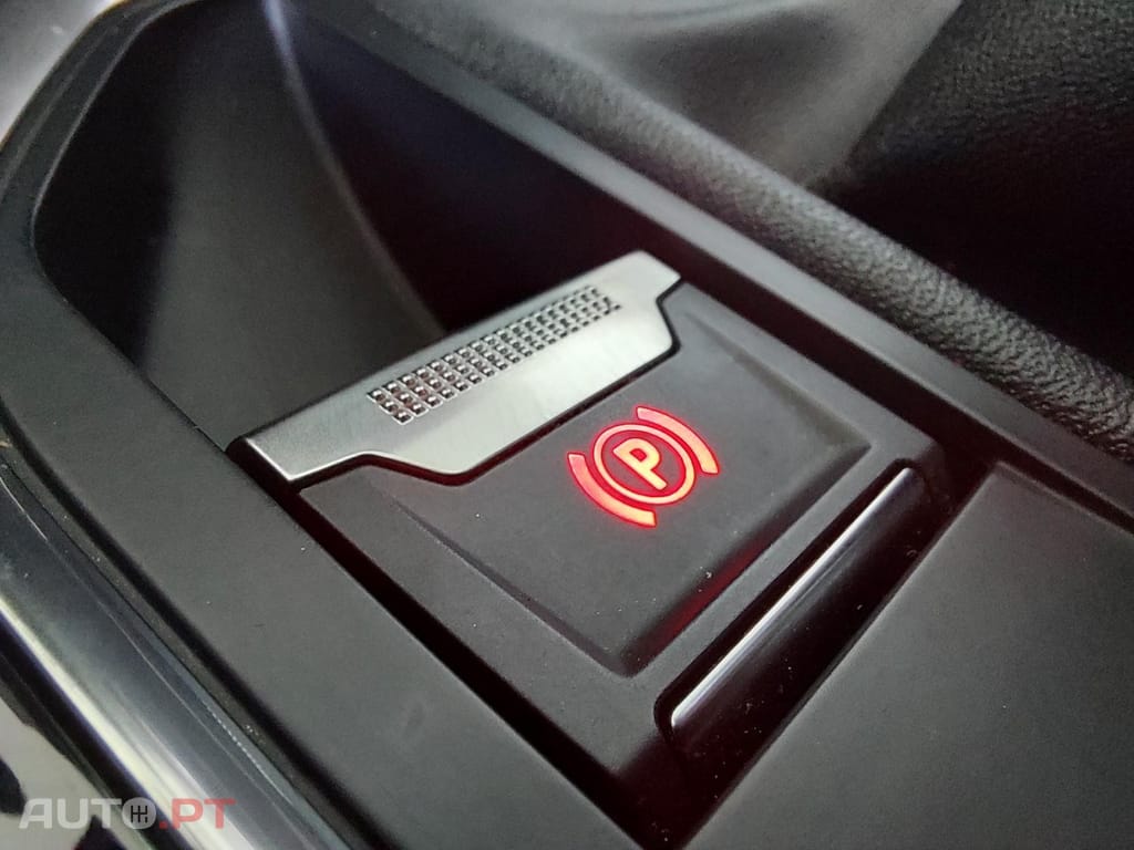 Peugeot 3008 1.5 BlueHDi Active Pack