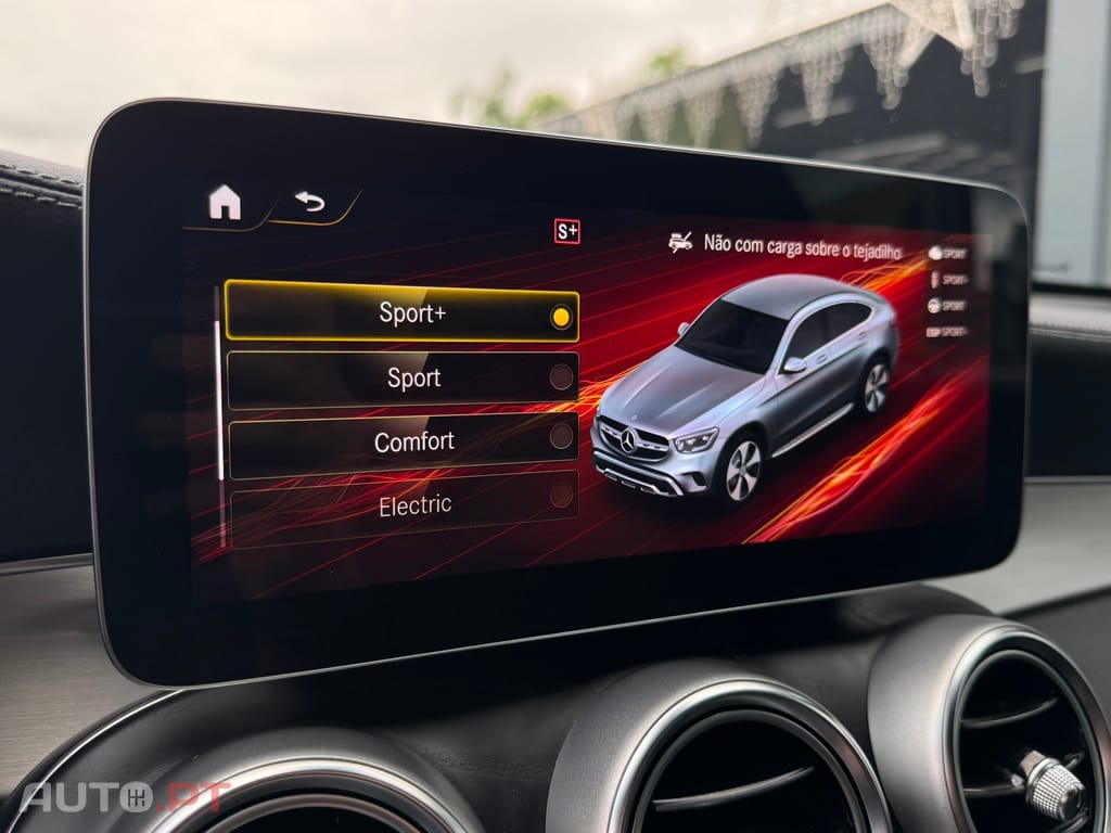 Mercedes-Benz GLC 300 e Coupé 4Matic