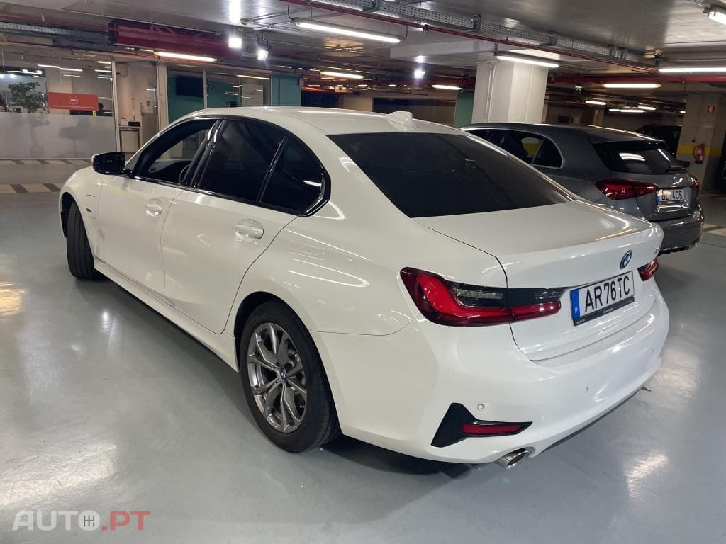 BMW 320 e Pack Essence Auto