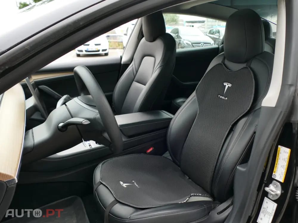 Tesla Model 3 Tração Traseira