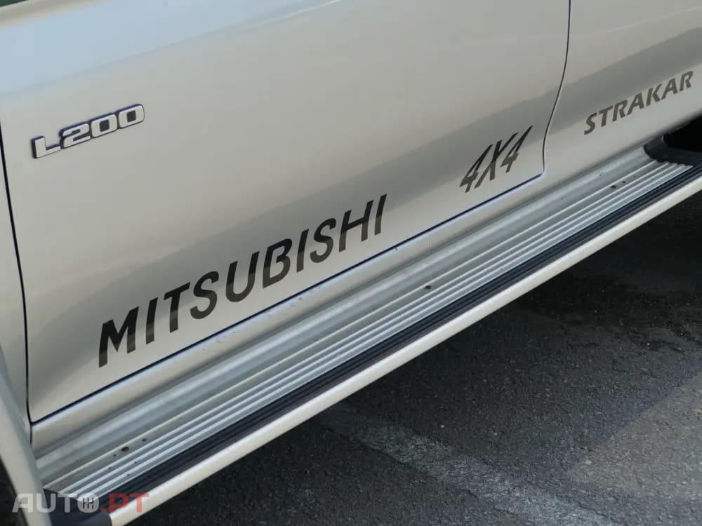 Mitsubishi L200 2.5 TD Strakar CD