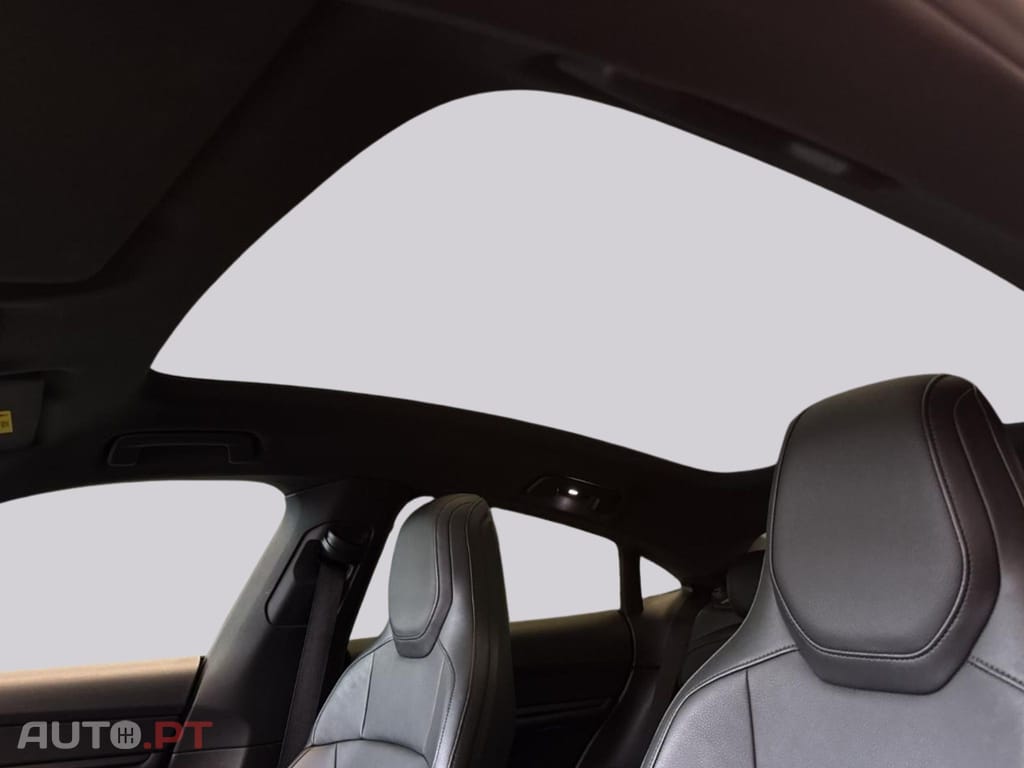 Porsche Taycan Performance I.V.A DEDUTIVEL 