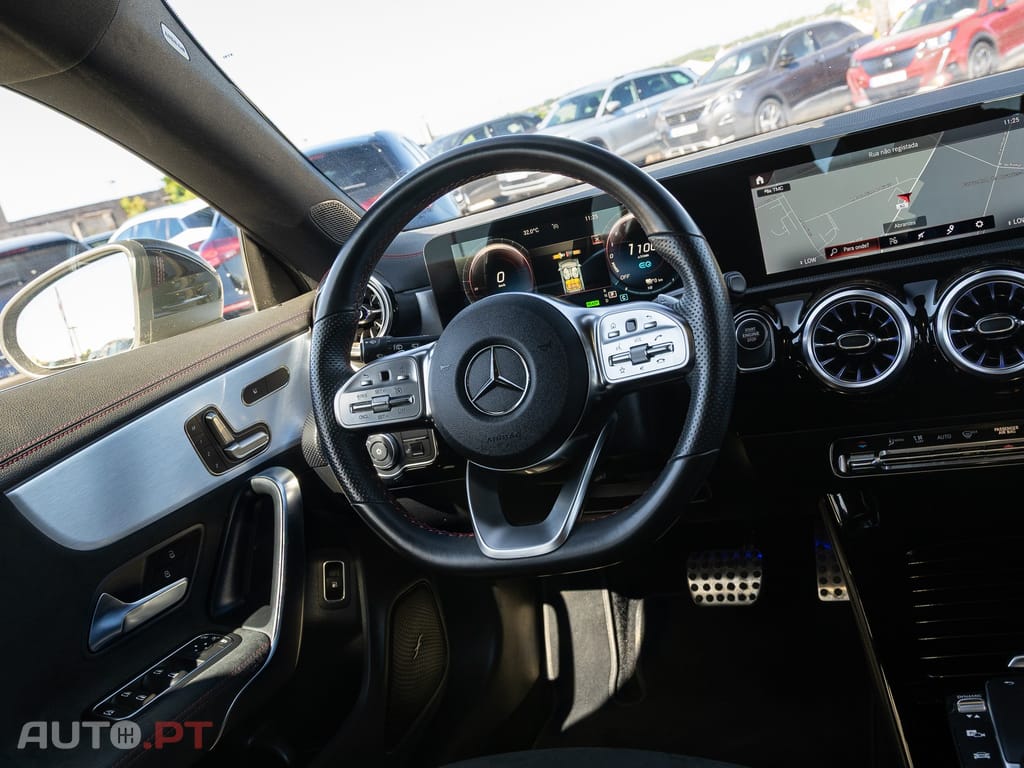 Mercedes-Benz CLA 250 e 8G-DCT AMG Line Advanced Plus — fotografia 27
