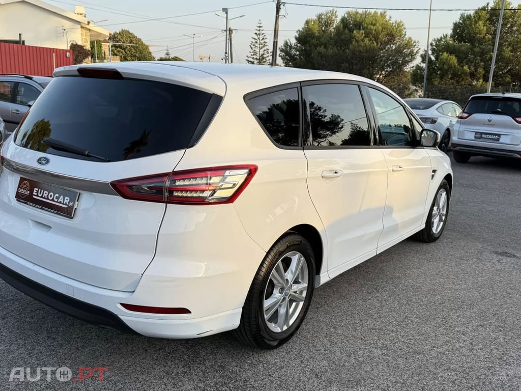 Ford S-Max 2.0 TDCi Titanium