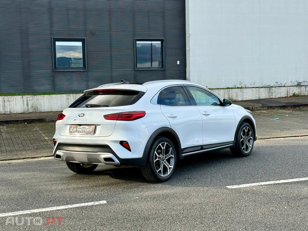 Kia Xceed 1.4 T-GDI Tech+SRF 7DCT