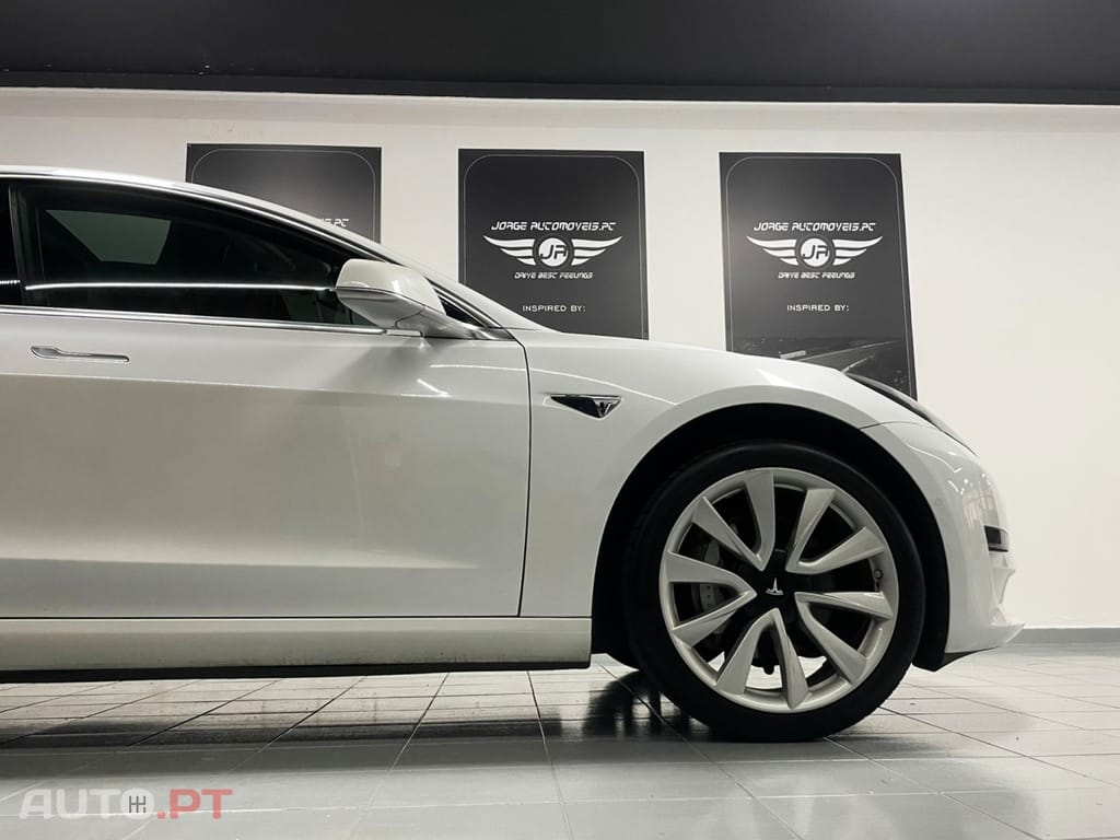 Tesla Model 3 Standard RWD Plus