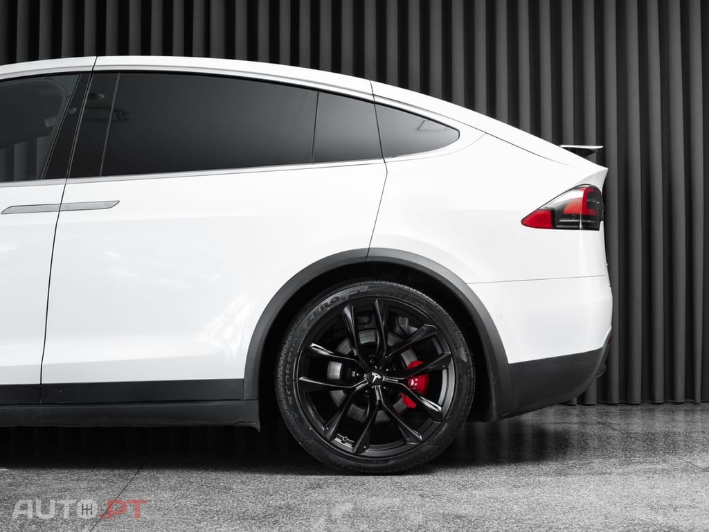 Tesla Model X 100D