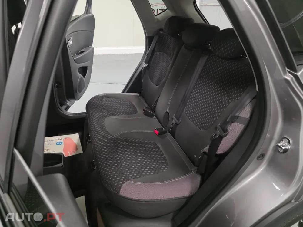 Renault Captur 1.5 DCI EXCLUSIVE