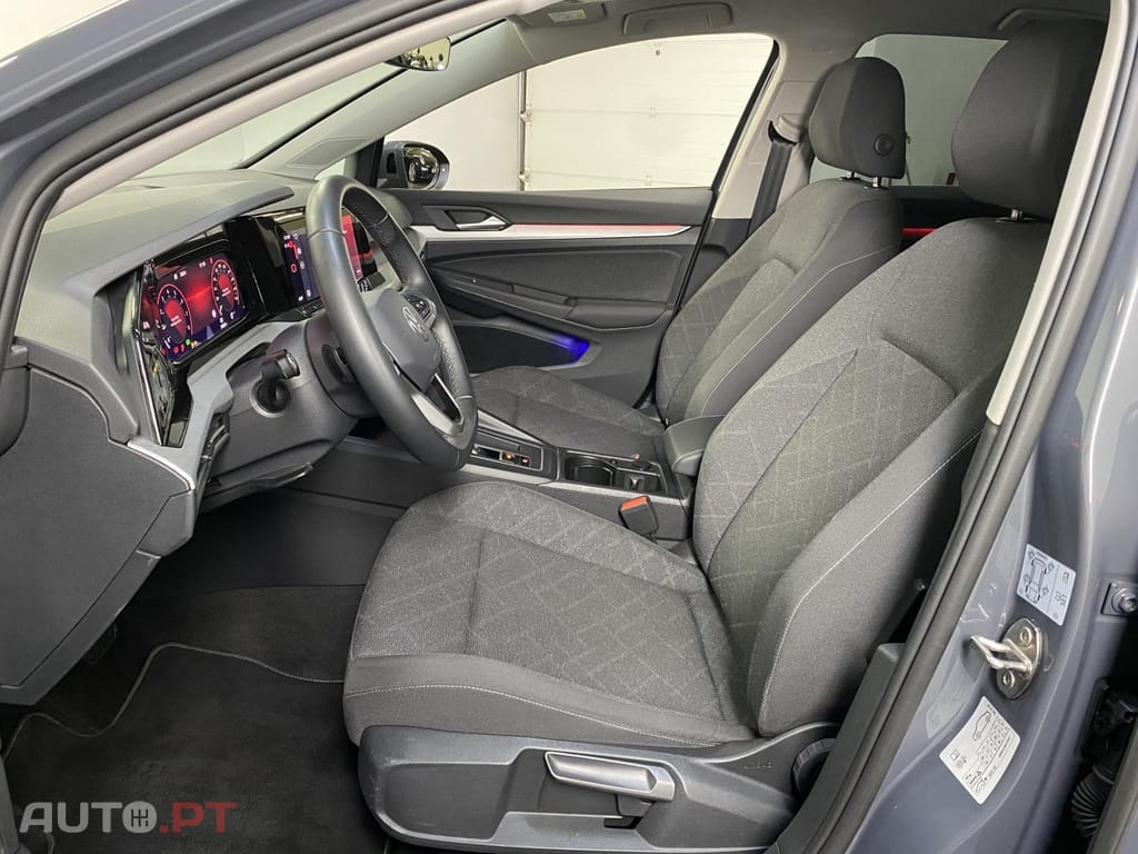 Volkswagen Golf 1.0 eTSI 110cv Life DSG Mhev