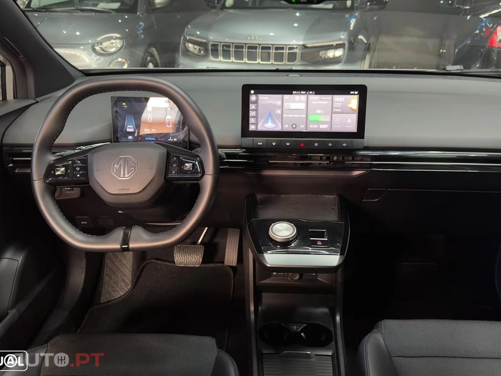 MG MG4 77 kWh Extended Range Luxury
