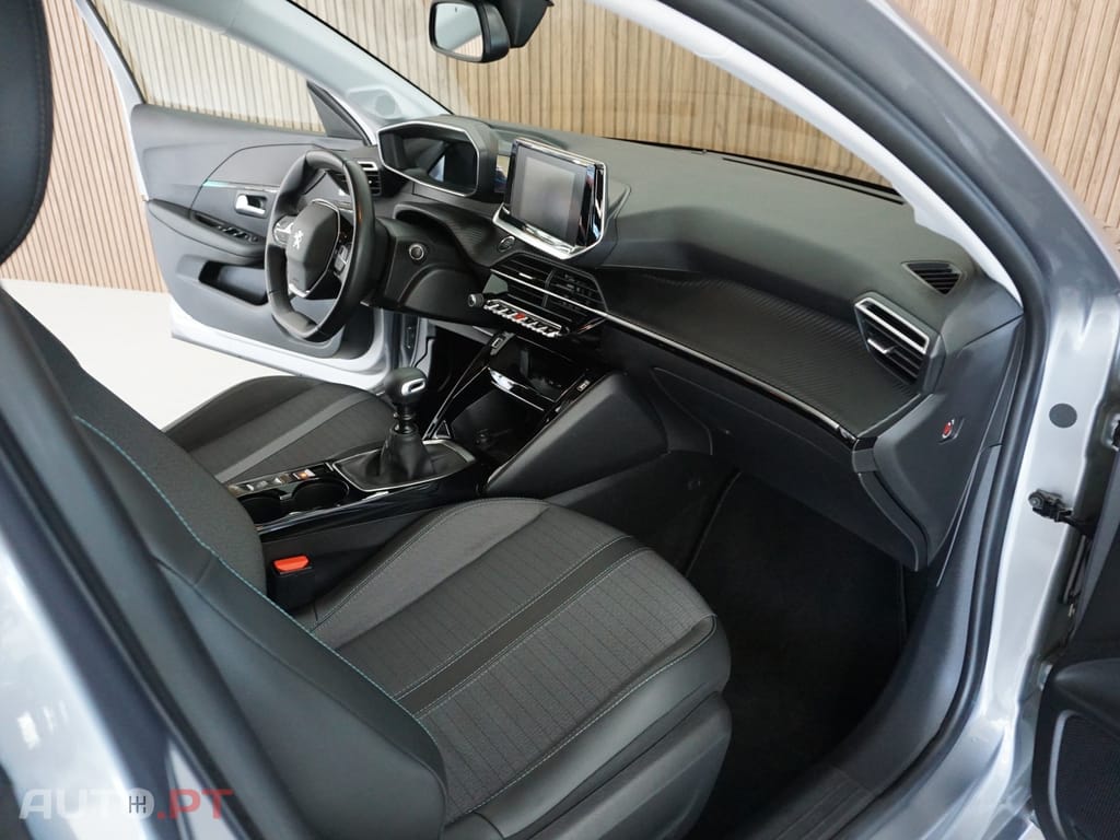 Peugeot 208 1.2 PureTech Allure Pack