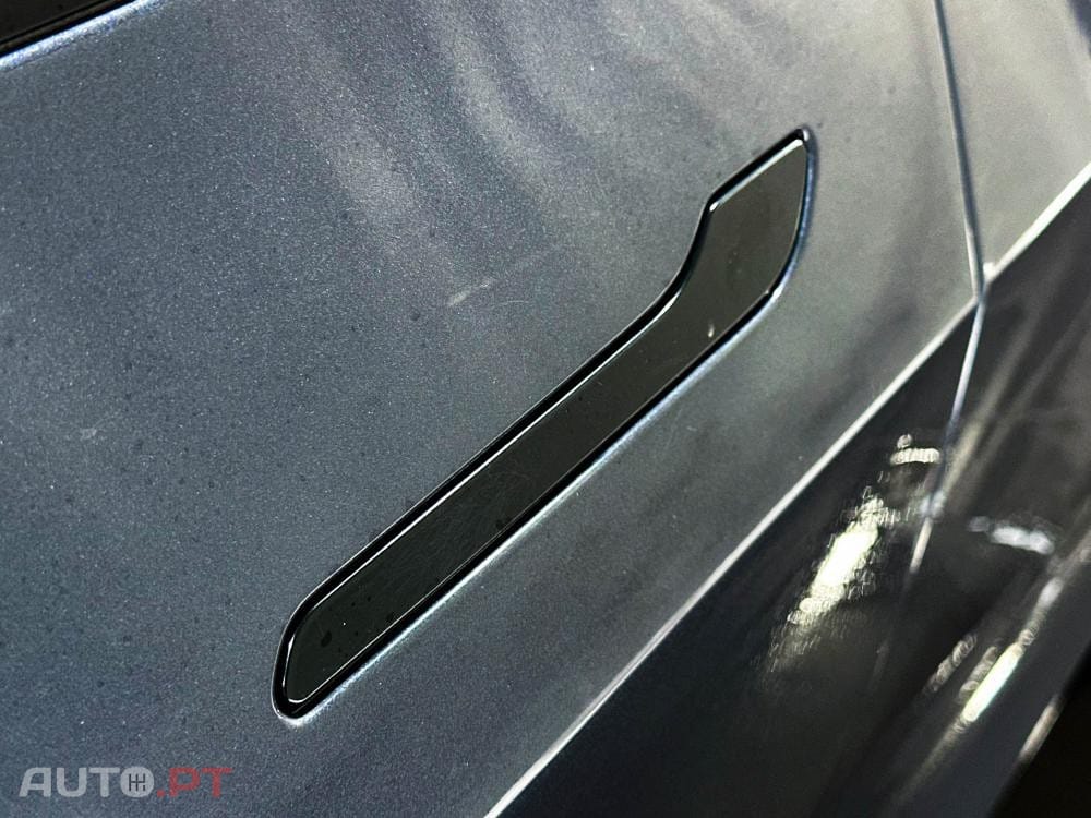 Tesla Model 3 Long Range AWD Dual Motor