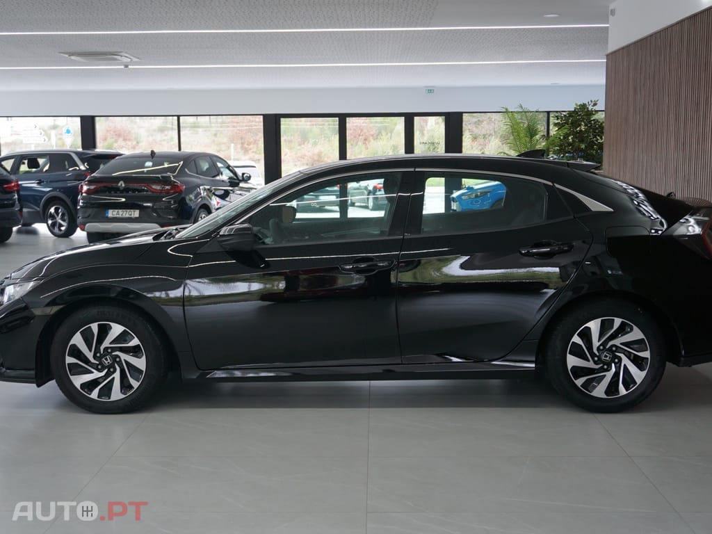 Honda Civic 1.0 i-VTEC Elegance