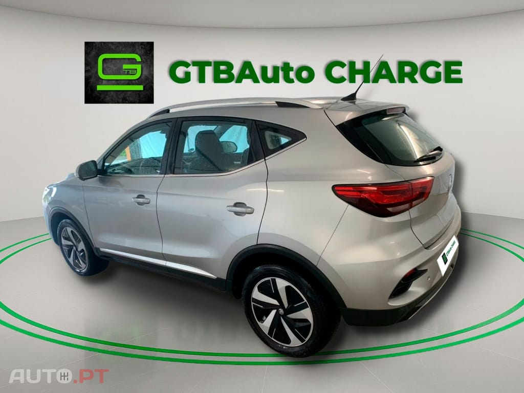 MG ZS EV Luxury 