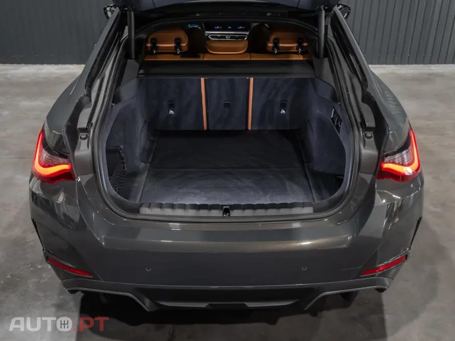 BMW i4 eDrive40 Pack Desportivo M Pro