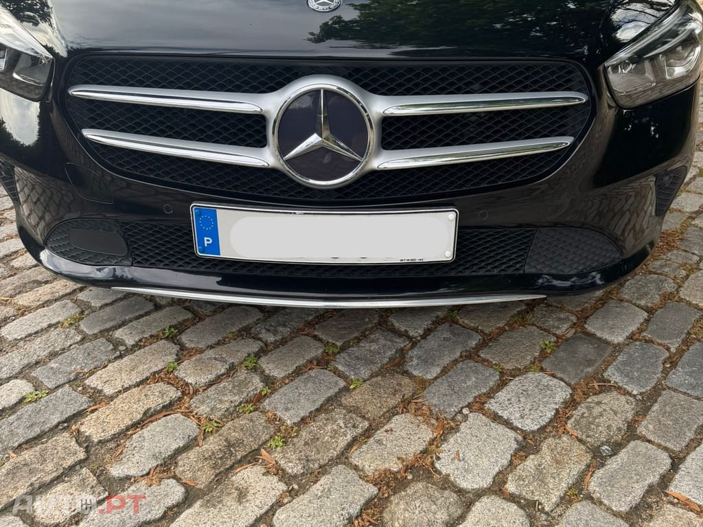 Mercedes-Benz 180 B 180 d automatico