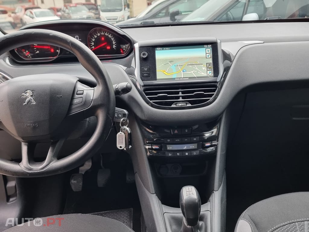 Peugeot 208 1.6 e-HDi Active
