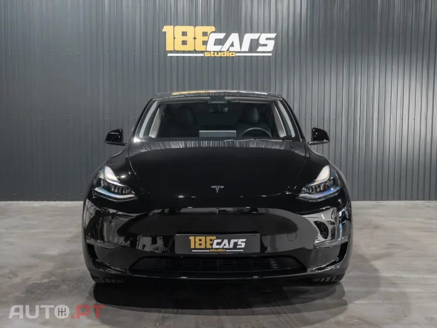Tesla Model Y Long Range Dual Motor AWD