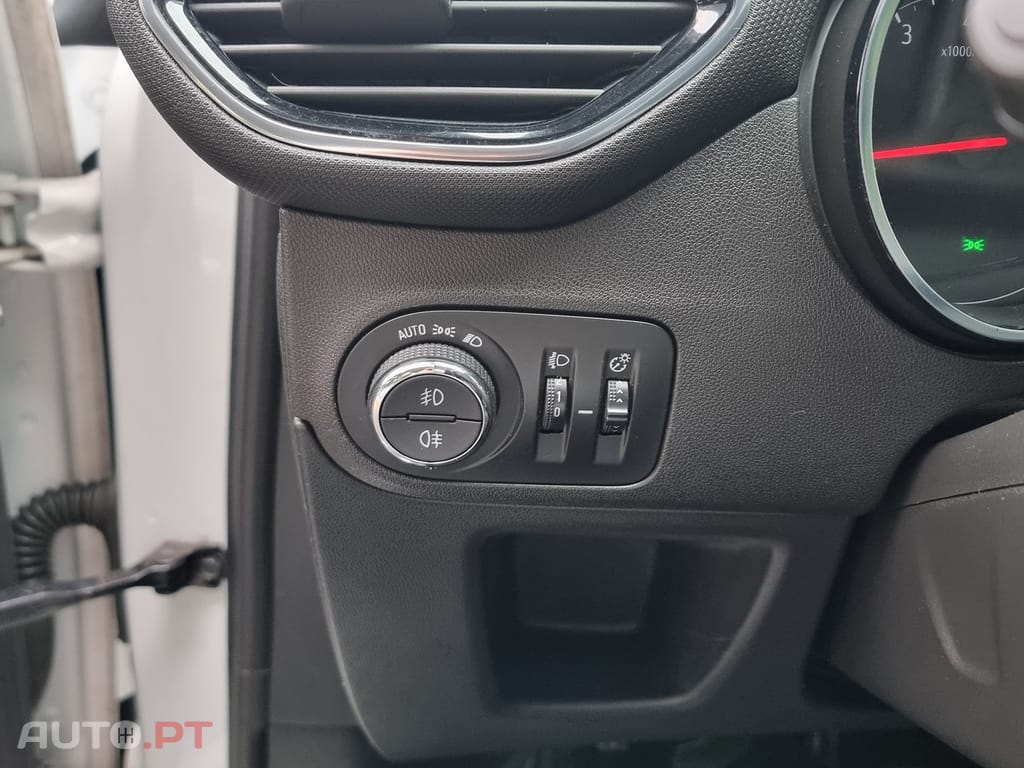 Opel Crossland X 1.2 Edition