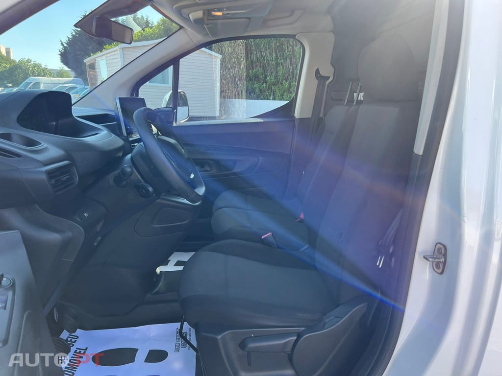 Peugeot Partner 1.5 BlueHDi Standard