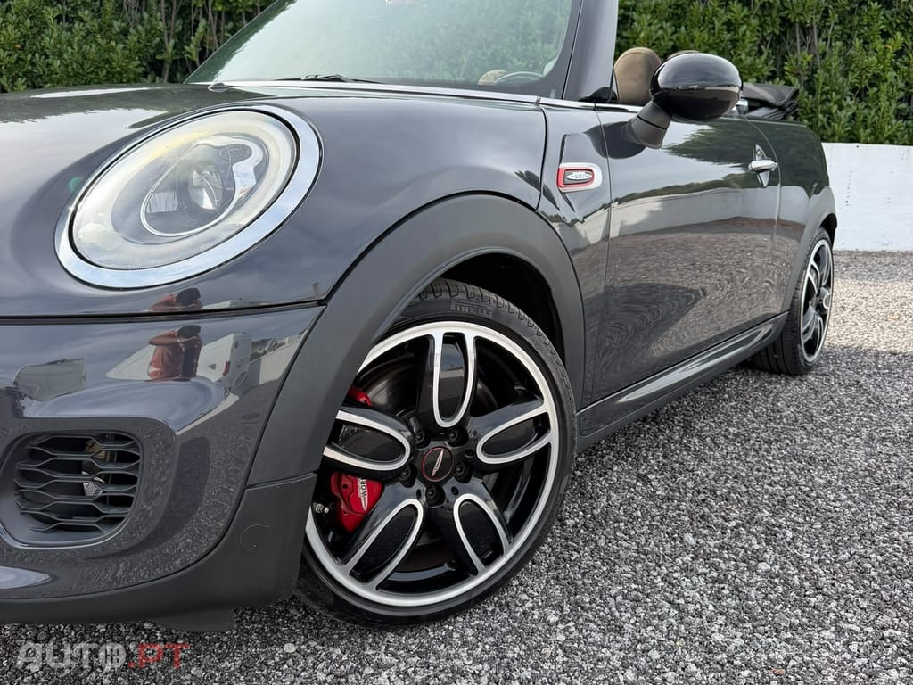 MINI Cabrio John Cooper Works
