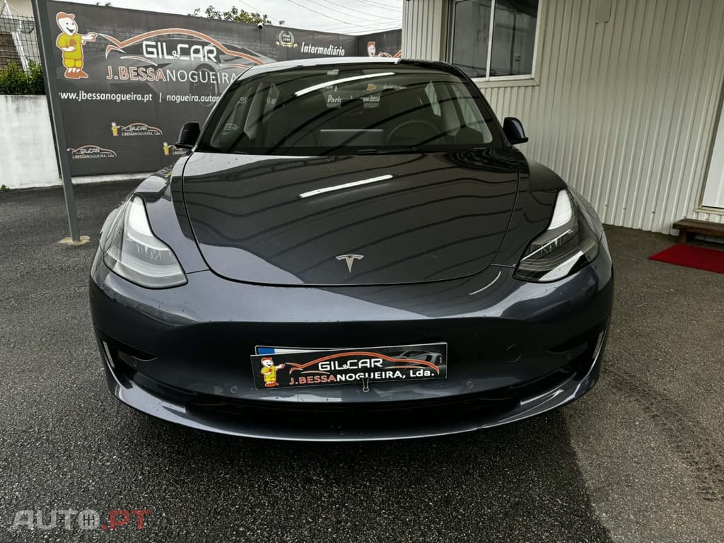 Tesla Model 3 Standard Range Plus RWD