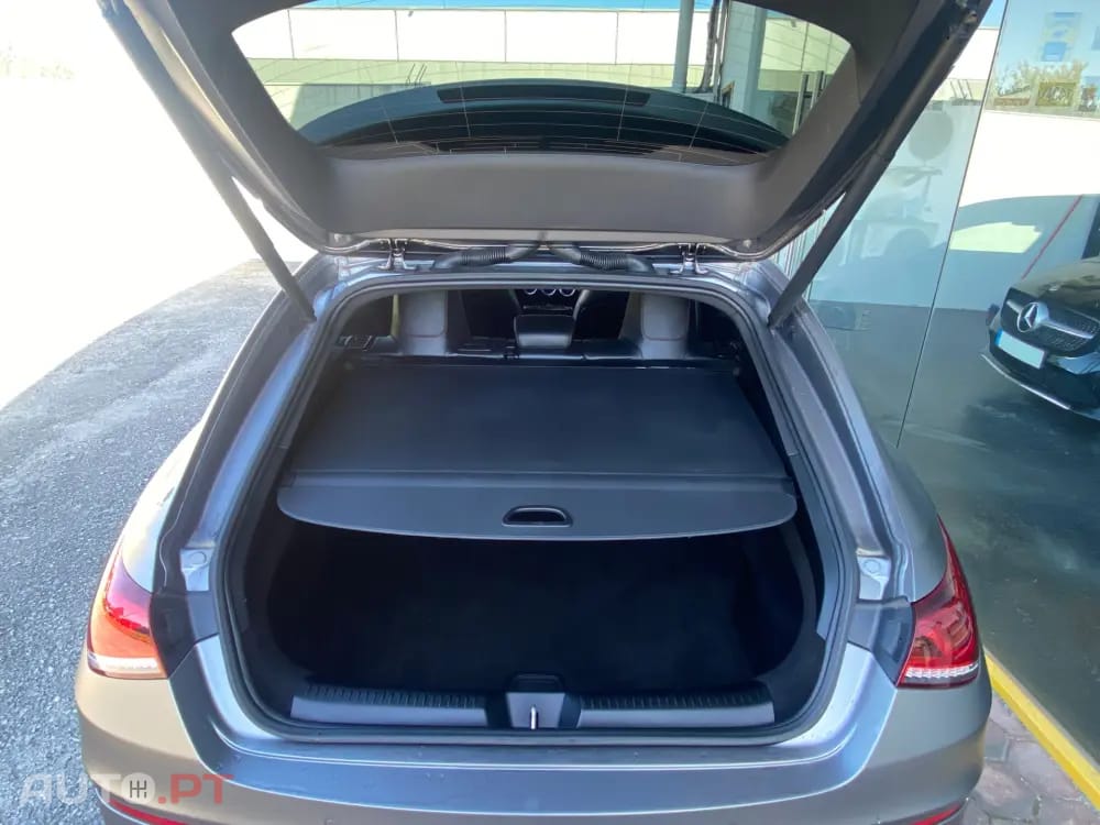 Mercedes-Benz CLA 250 e Shooting Brake AMG Line