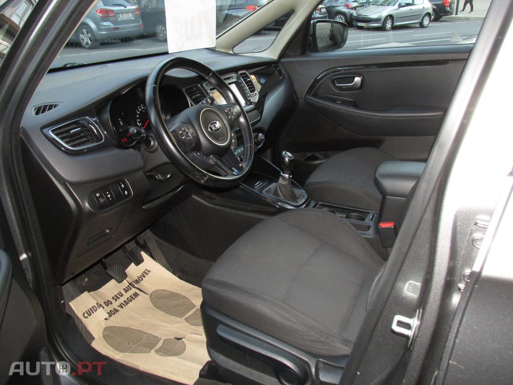 Kia Carens 1.7 CRDi ISG TX