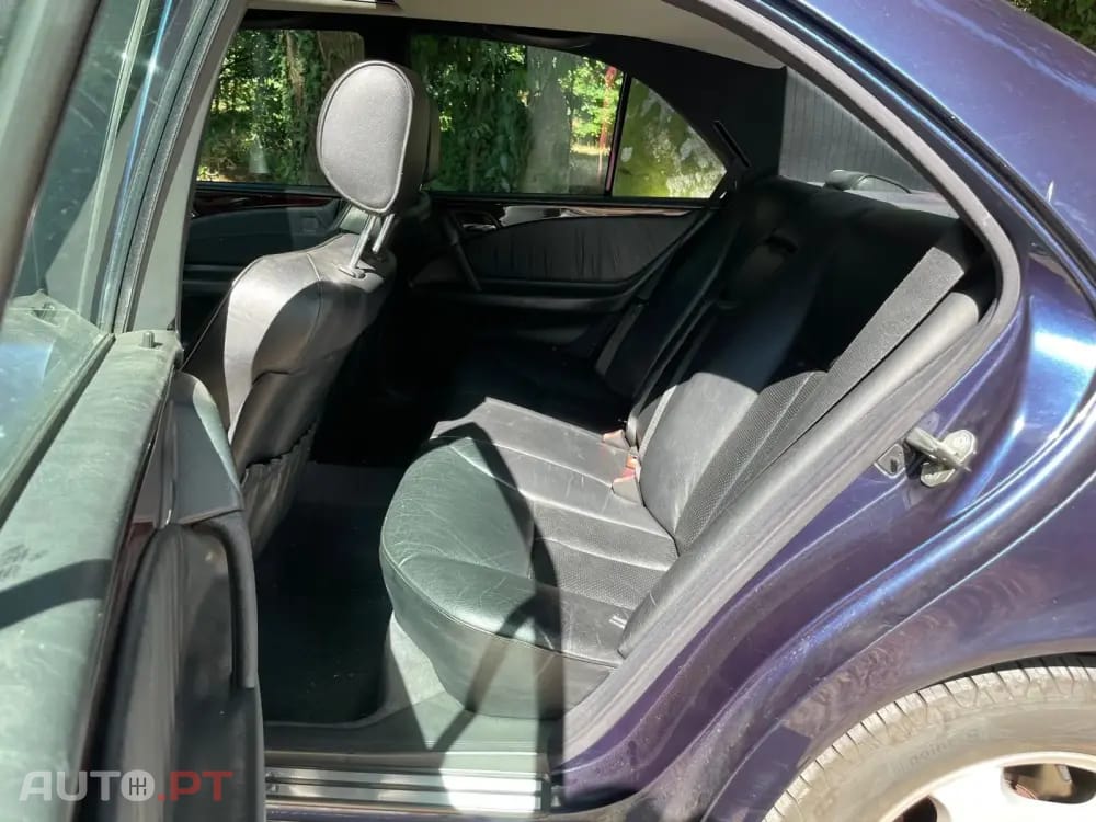 Mercedes-Benz E 300 TD Classic