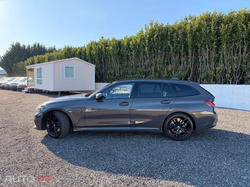 BMW 330 TOURING PACK M