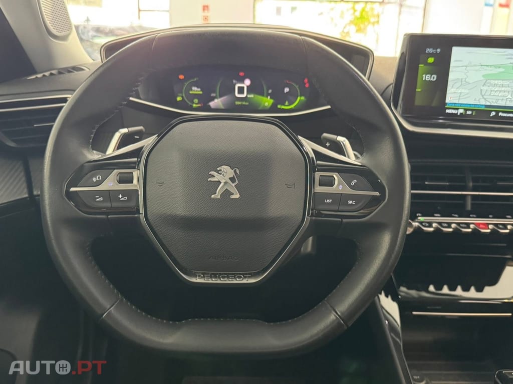 Peugeot 2008 1.2 PureTech Allure EAT8
