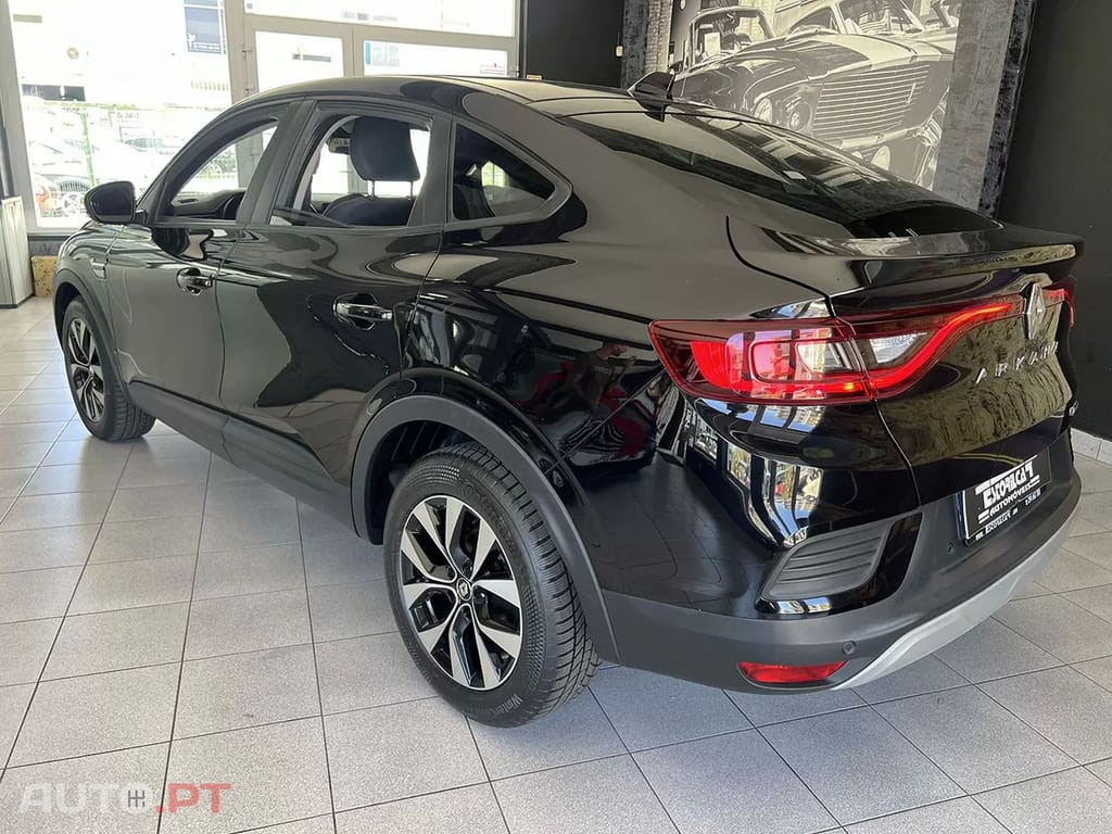 Renault Arkana 1.6 E-Tech Business