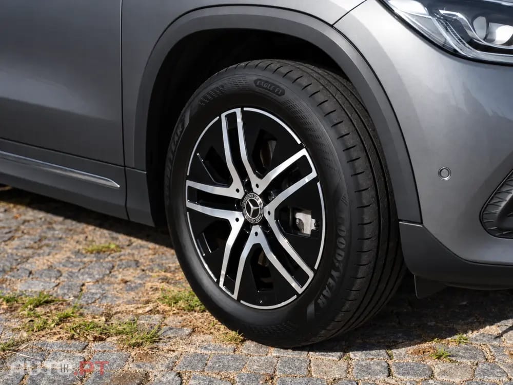 Mercedes-Benz GLA 250 e AMG Line