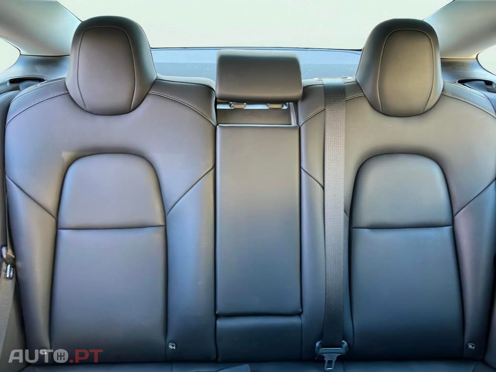 Tesla Model 3 Long-Range Dual Motor AWD