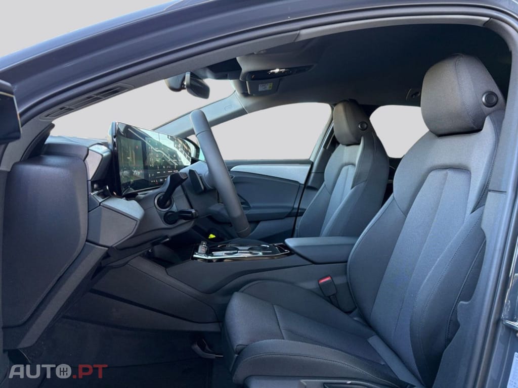 Audi A6 Avant I.V.A DEDUTIVEL e-tron Avant 210 kW