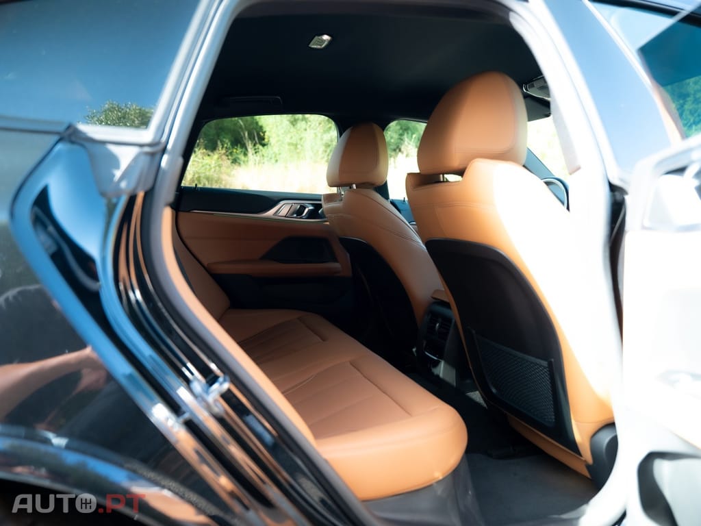 BMW i4 eDrive40 Pack Desportivo M Pro