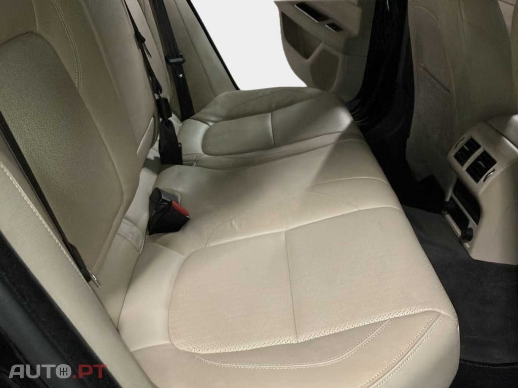 Jaguar XF 2.0 D Prestige Aut.