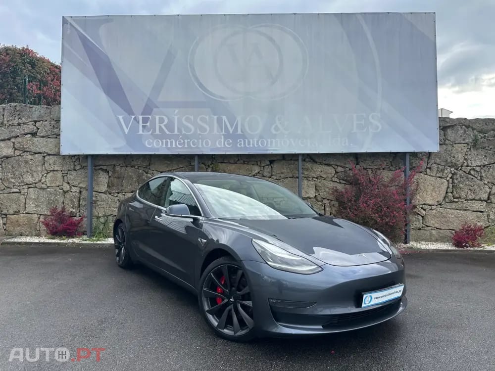 Tesla Model 3 Performance Tração Integral