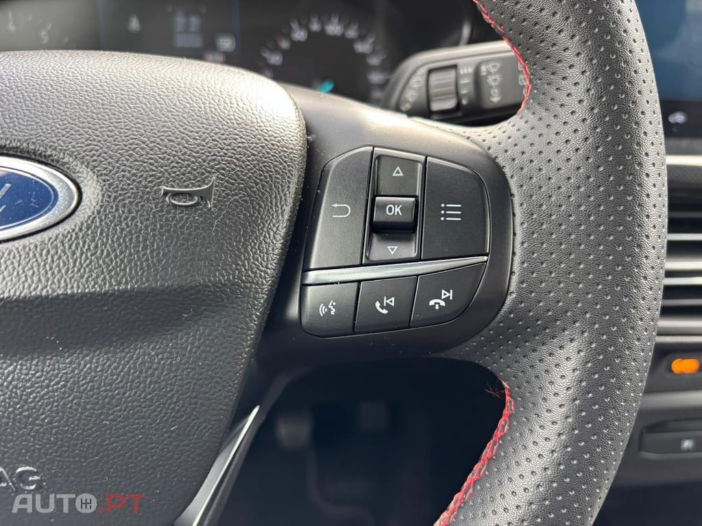 Ford Focus 1.0 EcoBoost MHEV ST-Line