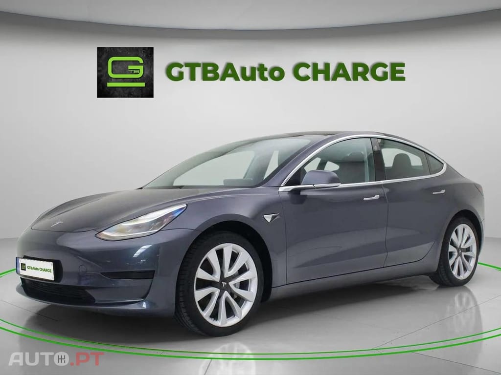 Tesla Model 3  Standard RWD Plus  AUTOPILOT