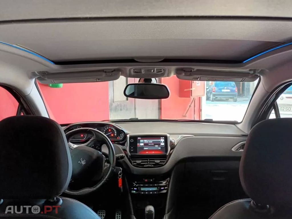 Peugeot 208 1.2 PureTech GT Line